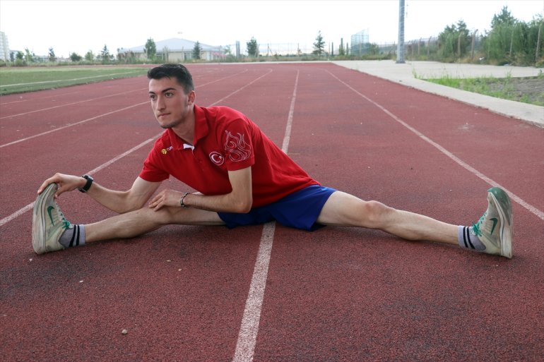 çalışıyor Ali yeni başarılar şampiyonu Demir, AĞRI milli yoğun - Balkan atlet için 4