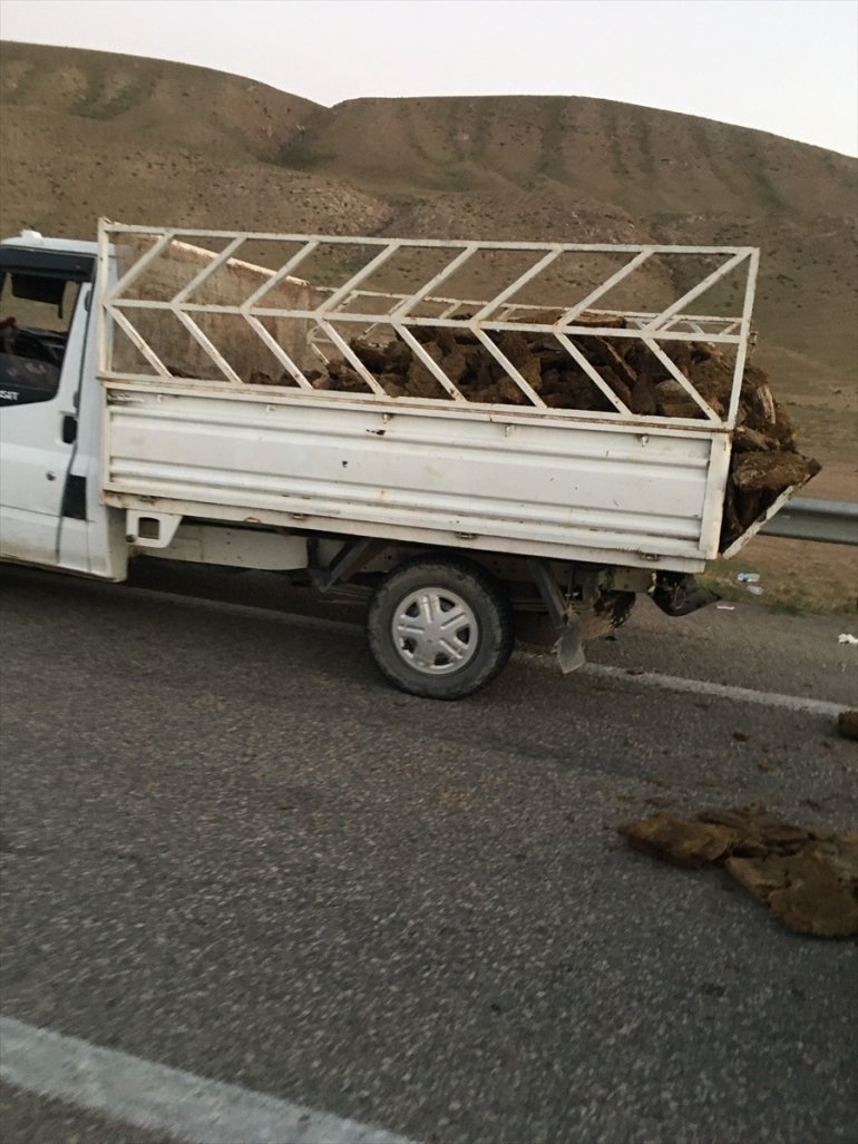 öldü, 9 yaralandı 1 kişi kamyonetin çarpışması Ağrı