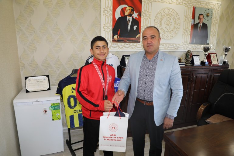 Ağrılı Boksör Ahmetcan Avrupa Boks Şampiyonasında Mücadele Edecek3