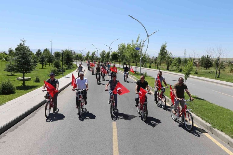 AİÇÜ BISIKLET TURU VE DAĞ TIRMANIŞI1