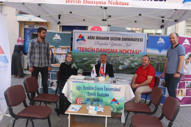 AİÇÜ yeni öğrencilerini bekliyor1