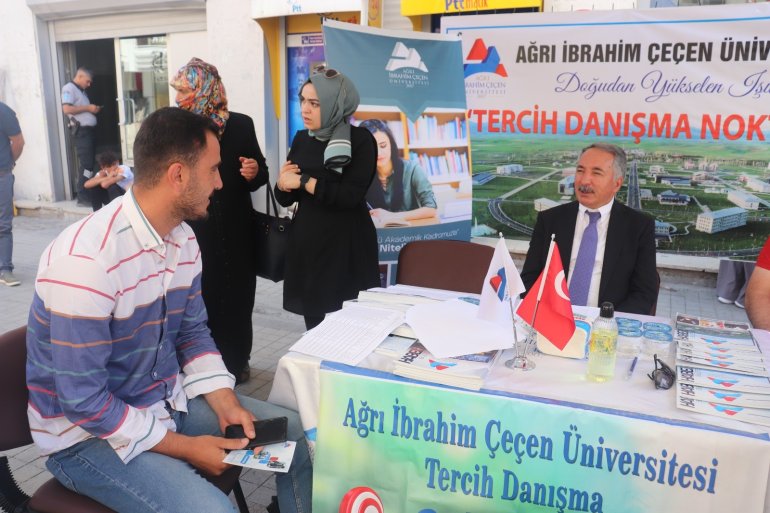 AİÇÜ yeni öğrencilerini bekliyor4