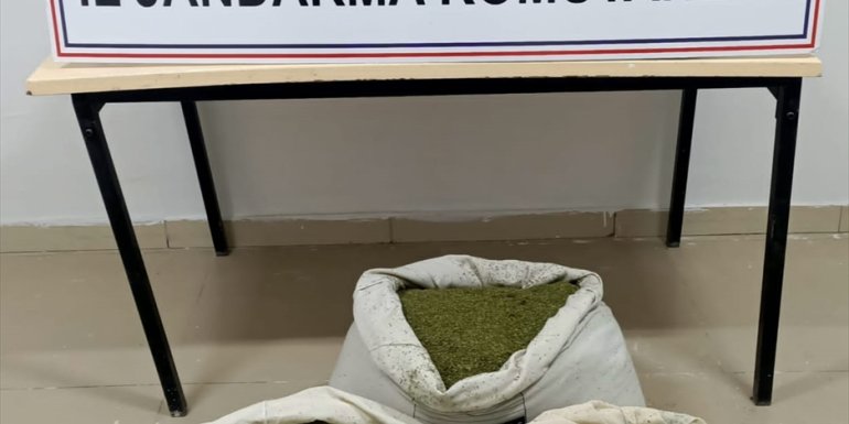 Bingöl'de Eren Abluka-9 operasyonunda 30 kilogram esrar ele geçirildi