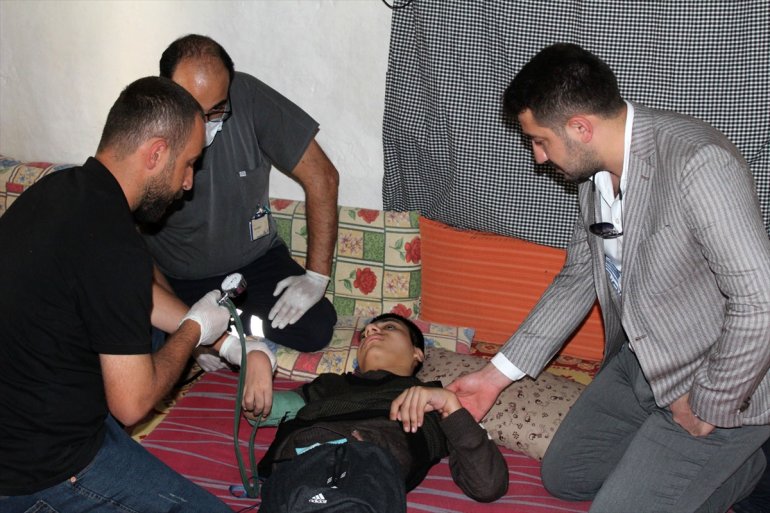 Bitlis'te Evde Sağlık Hizmetleri Birimi ekipleri hastalara şifa götürüyor
