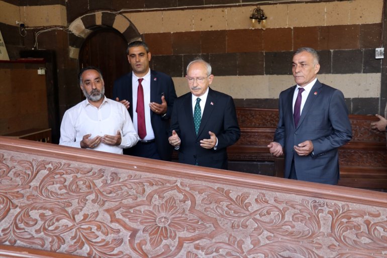 Başkanı Kılıçdaroğlu, buluştu: Kemal vatandaşlarla Genel CHP Doğubayazıt
