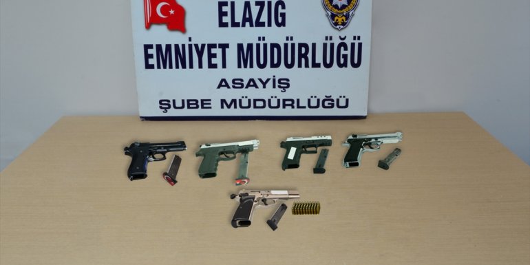 Elazığ'da asayiş uygulamalarında yakalanan 14 kişi tutuklandı