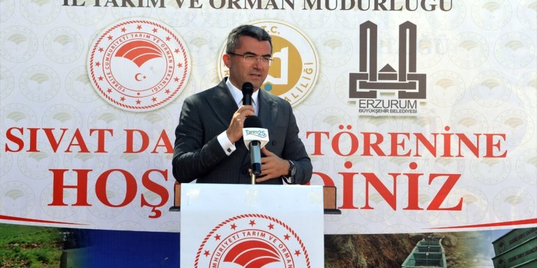 Erzurum'da çiftçilere 3 bin 800 içme suyu teknesi desteği