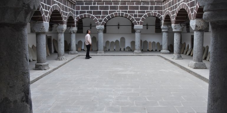 Hakkari'deki tarihi medrese 'müze' olarak turizme hizmet ediyor