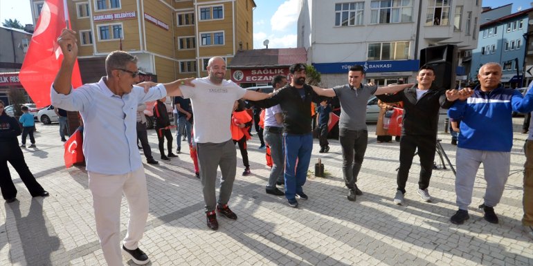 Sarıkamış'ta yaz spor okulları açıldı
