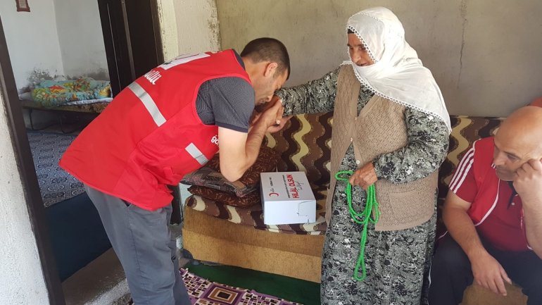 Kızılay kurban paylarını ailelere ulaştırmaya devam ediyor3