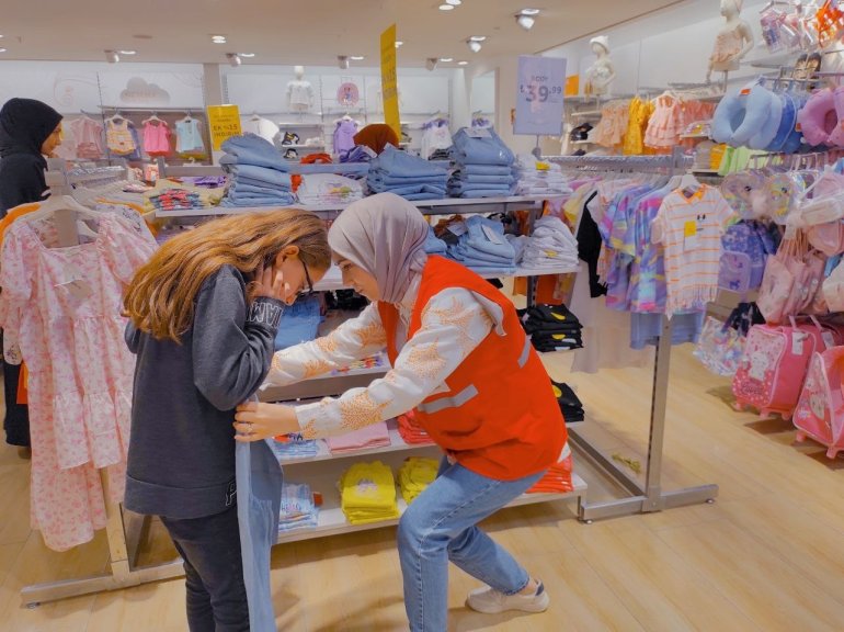 Kızılay, öksüz ve yetim çocuklar için bayram alışverişi yaptı2