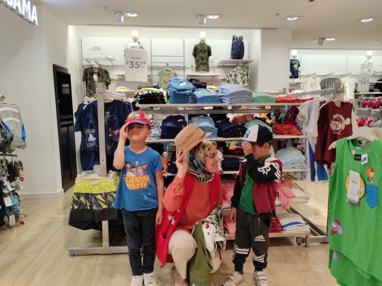 Kızılay, öksüz ve yetim çocuklar için bayram alışverişi yaptı4
