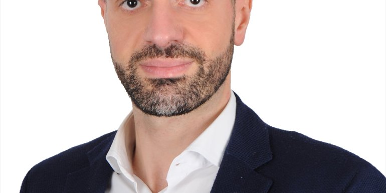 Roche Türkiye'nin Finans ve Bilgi İşlem Bölüm Lideri Omar Kamal oldu