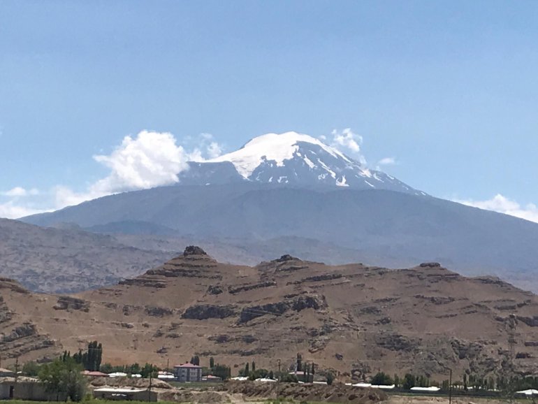 Sıcak havalar Dağı