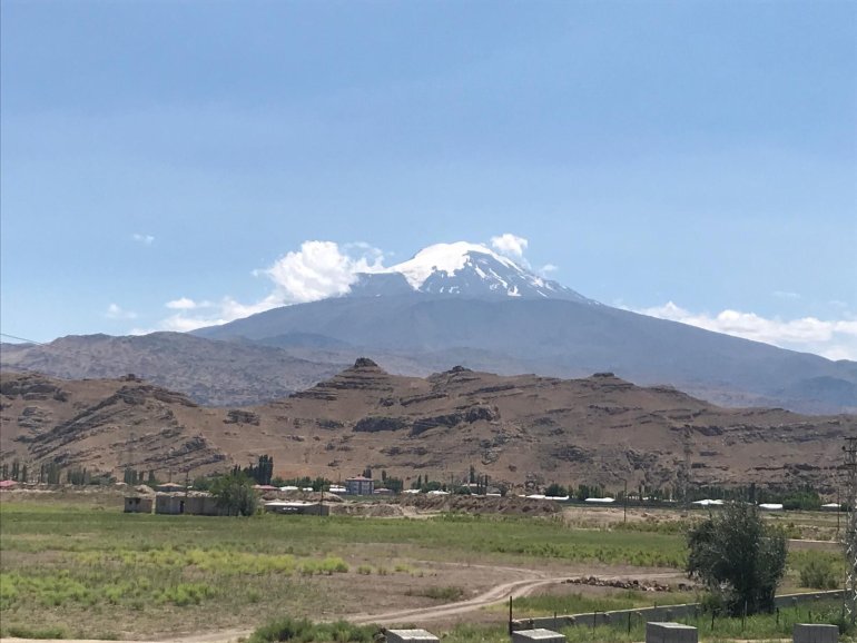 Sıcak havalar Dağı