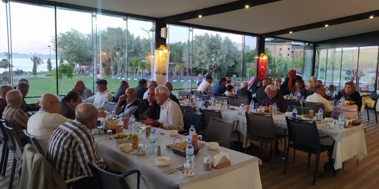 Van'da koruyucu aileler ve emeklilere yönelik etkinlik düzenlendi