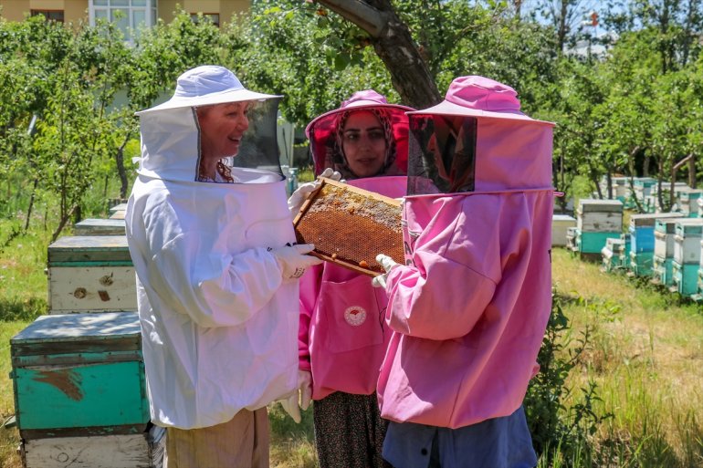 VAN Kadınlar, oldu üretimin kooperatiflerle - kurdukları parçası 2
