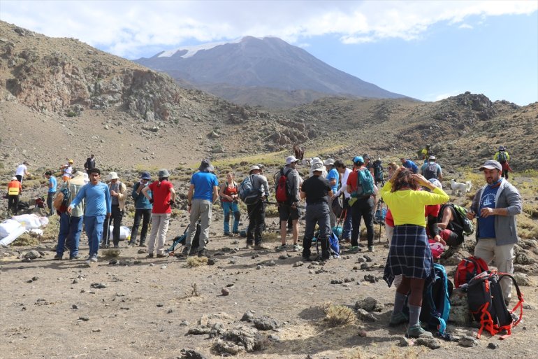 kutlayacak Zafer AĞRI Dağı
