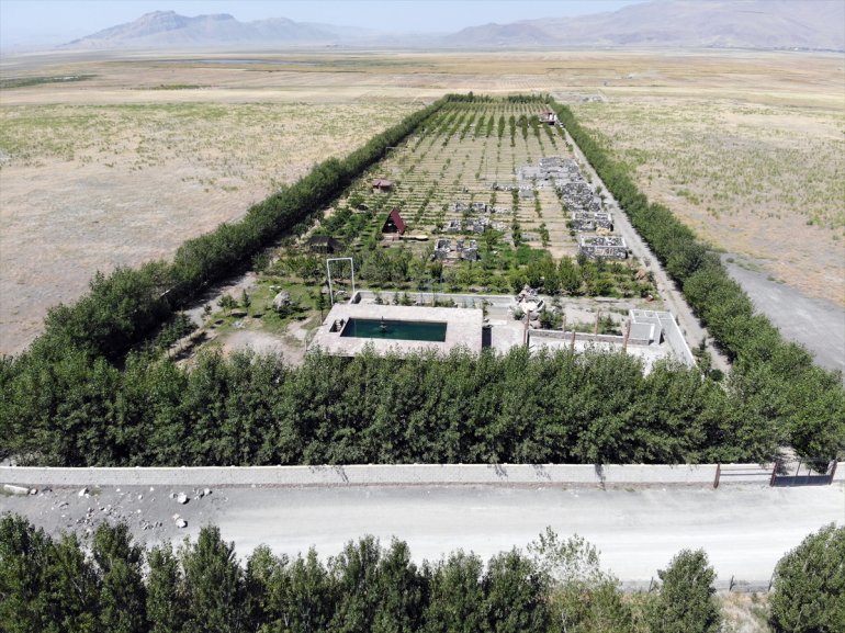 AĞRI istiyor meyve Çorak de etmek hizmet turizme kurduğu bahçesiyle - araziye 14