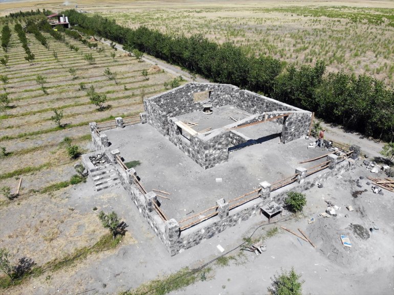 kurduğu - meyve hizmet de bahçesiyle etmek araziye AĞRI Çorak istiyor turizme 23