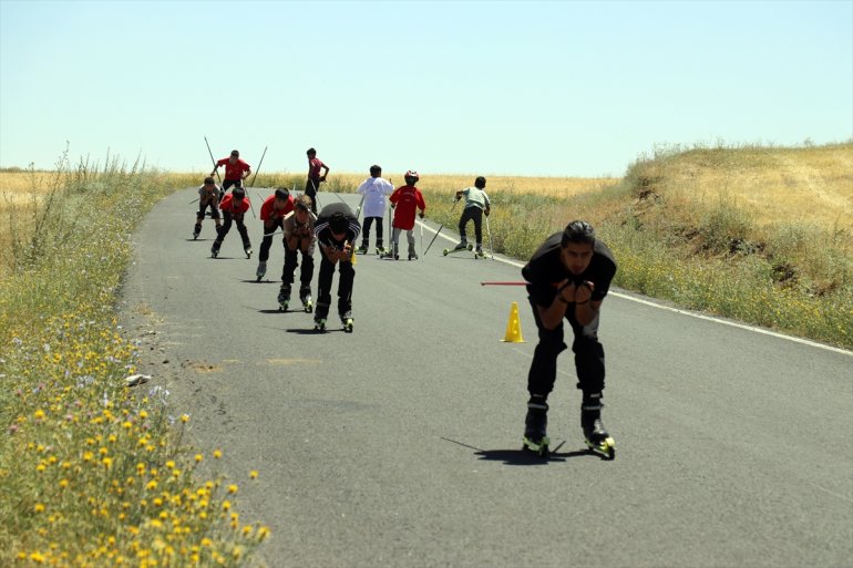 Dursun, kayakçılar yarışacak gibi milli AĞRI yetiştiriyor kendisi - olimpiyatlarda sporcu Eski 19