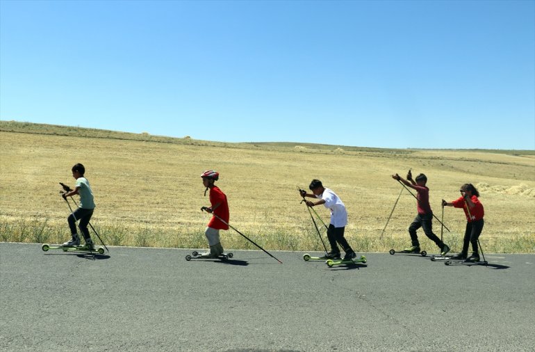 milli yarışacak gibi olimpiyatlarda - Dursun, AĞRI kayakçılar yetiştiriyor kendisi sporcu Eski 10