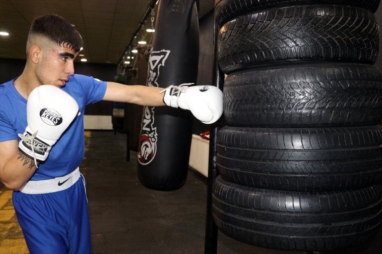 babasına - Vefat hedefi AĞRI tutan madalya şampiyonluğu Avrupa eden boksörün sözünü verdiği 2