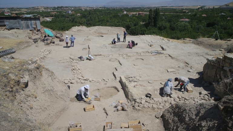 Arslantepe Höyüğü'nde arkeolojik kazı çalışmaları başladı