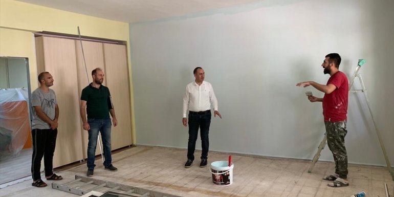 Bingöl'deki okullarda bakım ve onarım çalışması yapılıyor