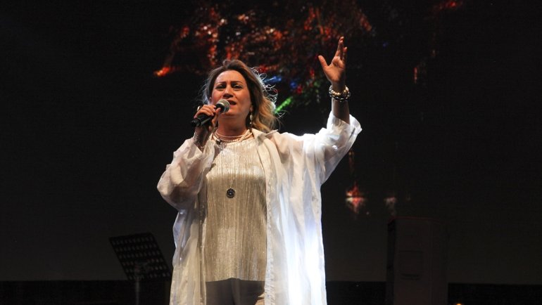 Azerbaycan Devlet Sanatçısı Azerin, Ahlat'ta konser verdi