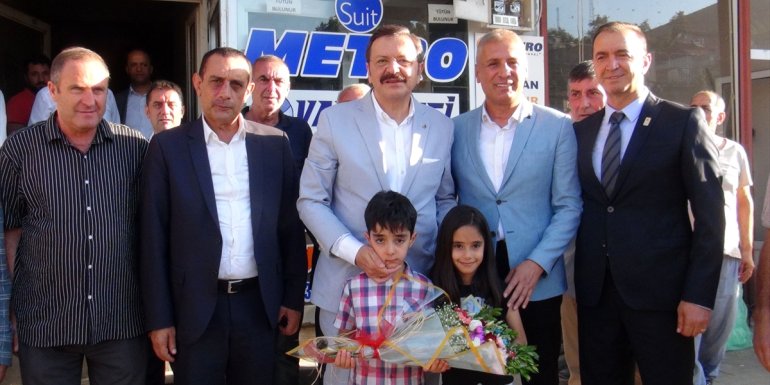 Bitlis'te 'Ekonomiye Değer Katanlar Ödül Töreni' düzenlendi