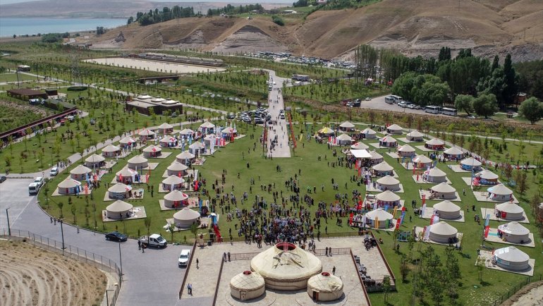 Ülkenin batısı ile doğusu "Malazgirt ruhu"yla buluştu