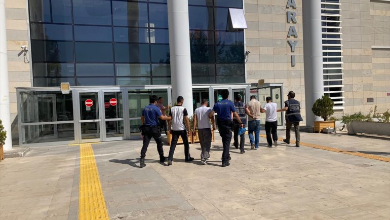 Elazığ'da hırsızlık yaptıkları iddiasıyla 4 şüpheli yakalandı