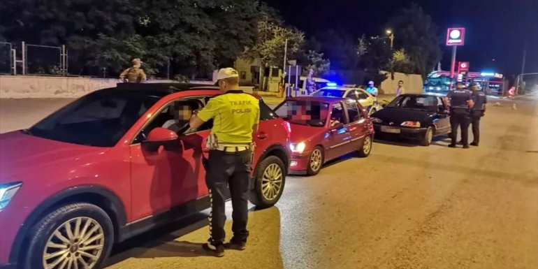 Erzincan'da çeşitli suçlardan aranan 72 kişi yakalandı