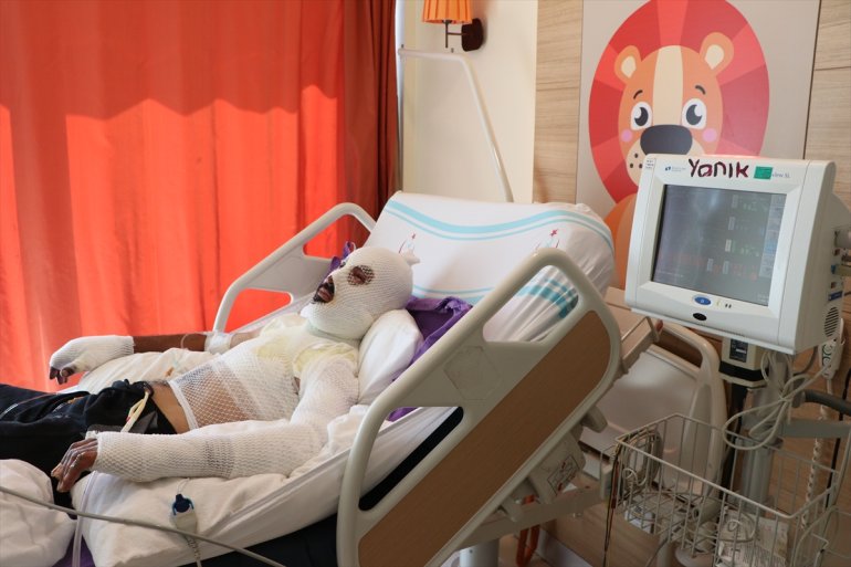 - sürüdeki Elektrik koyunları kurtarırken döndü ölümden kapılan akımına ERZURUM 5