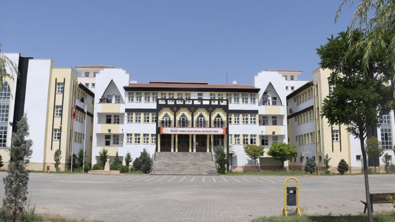 Iğdır'daki okullar bakım ve onarımdan geçiriliyor