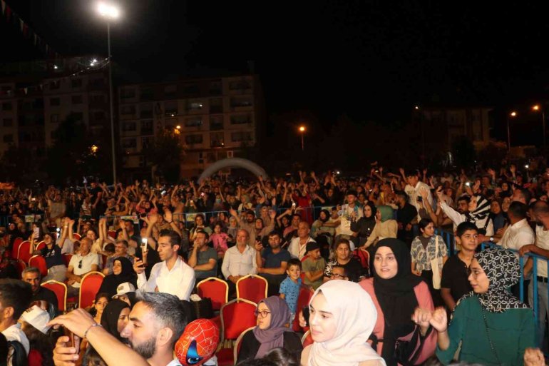 Kovancılar Kültür Şenliğinden Vatandaşlar