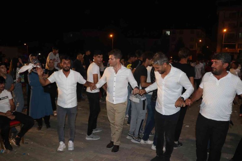 Kültür Şenliği Etkinliğinde Halaylar Çekildi