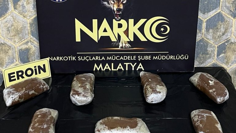 Malatya'da yolcu otobüsünde 3 kilo 660 gram eroin ele geçirildi