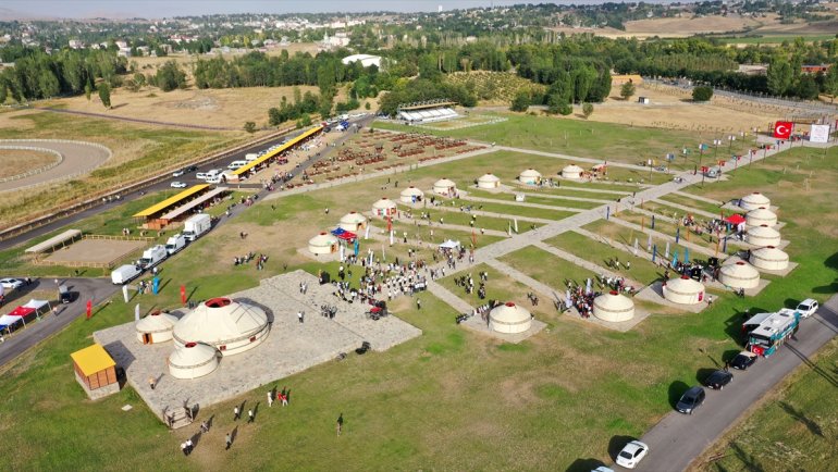 Malazgirt Zaferi'nin 951. yıl dönümü etkinlikleri devam ediyor