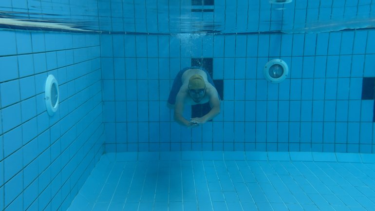 Türkiye birincilikleri bulunan cam kemik hastası yüzücünün hedefi dünya şampiyonluğu7