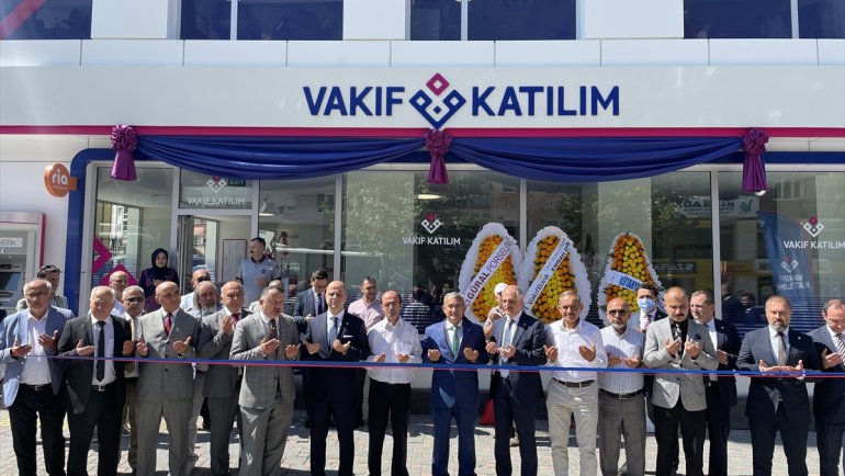 Vakıf Katılım Kütahya şubesi hizmete girdi