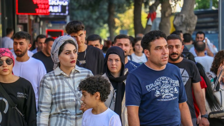 Van 7 ayda 226 bin 435 İranlı turisti ağırladı