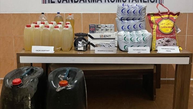 Van'da gümrük kaçağı malzemeler ele geçirildi