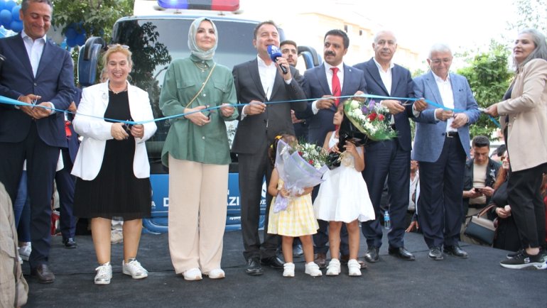 DEVA Partisi Genel Başkanı Babacan, Van'da parti binasının açılışına katıldı
