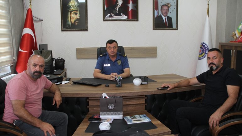 1071 Malazgirt Spor Kulübü Başkanı Türeli'den Emniyet Müdürü Türk'e ziyaret
