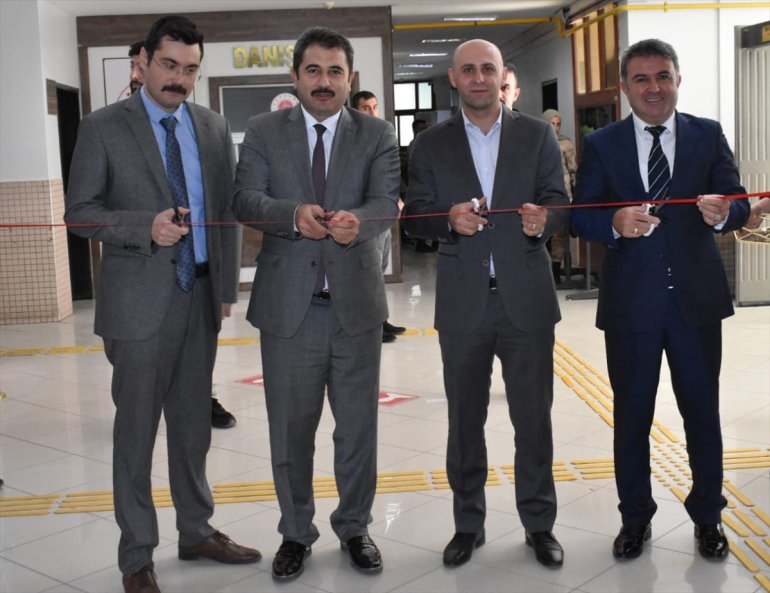 hükümlüler yaptıkları serbestlikten resimlerden açtı yararlanan denetimli Ağrı