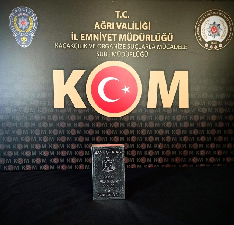 Ağrı'da külçe altın olduğu değerlendirilen bir kilogramlık materyal yakalandı