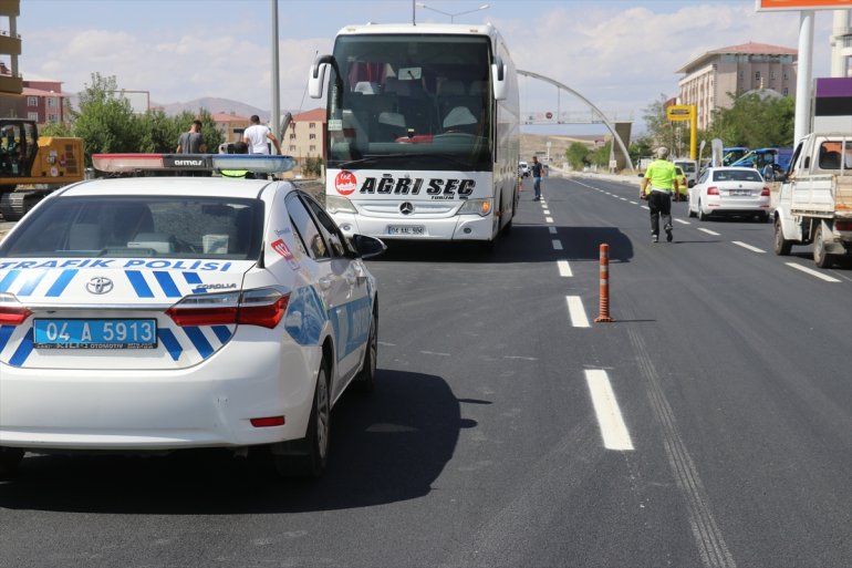 AĞRI yaya çarptığı ağır Otobüsün - yaralandı 2