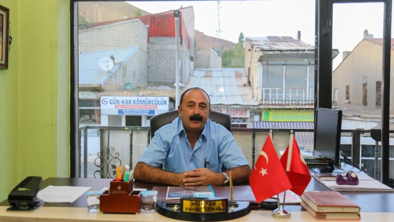 Başkale Muhtarlar Derneği Başkanı Ayhan 65 oyla yeniden seçildi